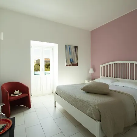 Isola Charm - A Historic Near Punta Del Pero