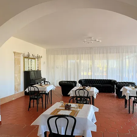 Isola Charm - A Historic Near Punta Del Pero 2*