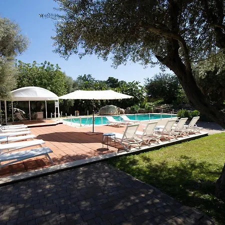 Isola Charm - A Historic Near Punta Del Pero 2* Syracuse