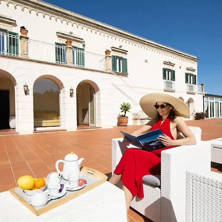 Isola Charm - A Historic Near Punta Del Pero Bed & Breakfast Syracuse