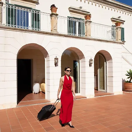 Isola Charm - A Historic Near Punta Del Pero 2* Syracuse