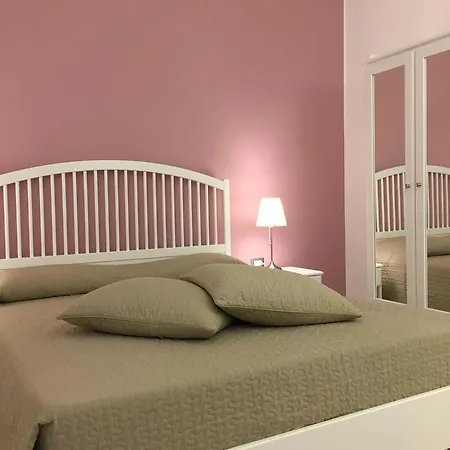B&B Isola Charm - A Historic Near Punta Del Pero 시라쿠사
