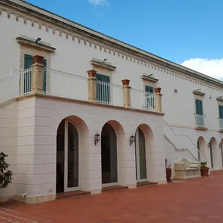 Isola Charm - A Historic Near Punta Del Pero Syracuse