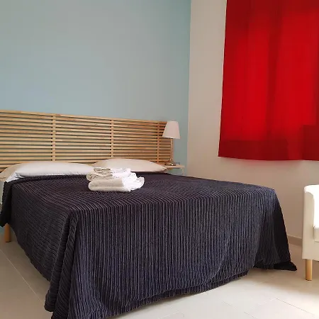 Isola Charm - A Historic Near Punta Del Pero 2* Syracuse