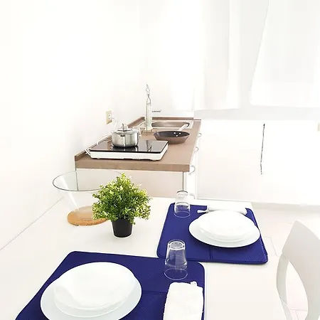Isola Charm - A Historic Near Punta Del Pero 2* 시라쿠사