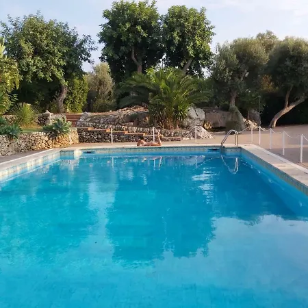 Bed & Breakfast Isola Charm - A Historic Near Punta Del Pero